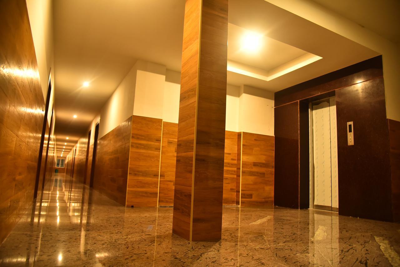 Hotel Four Seasons Velankanni Ngoại thất bức ảnh
