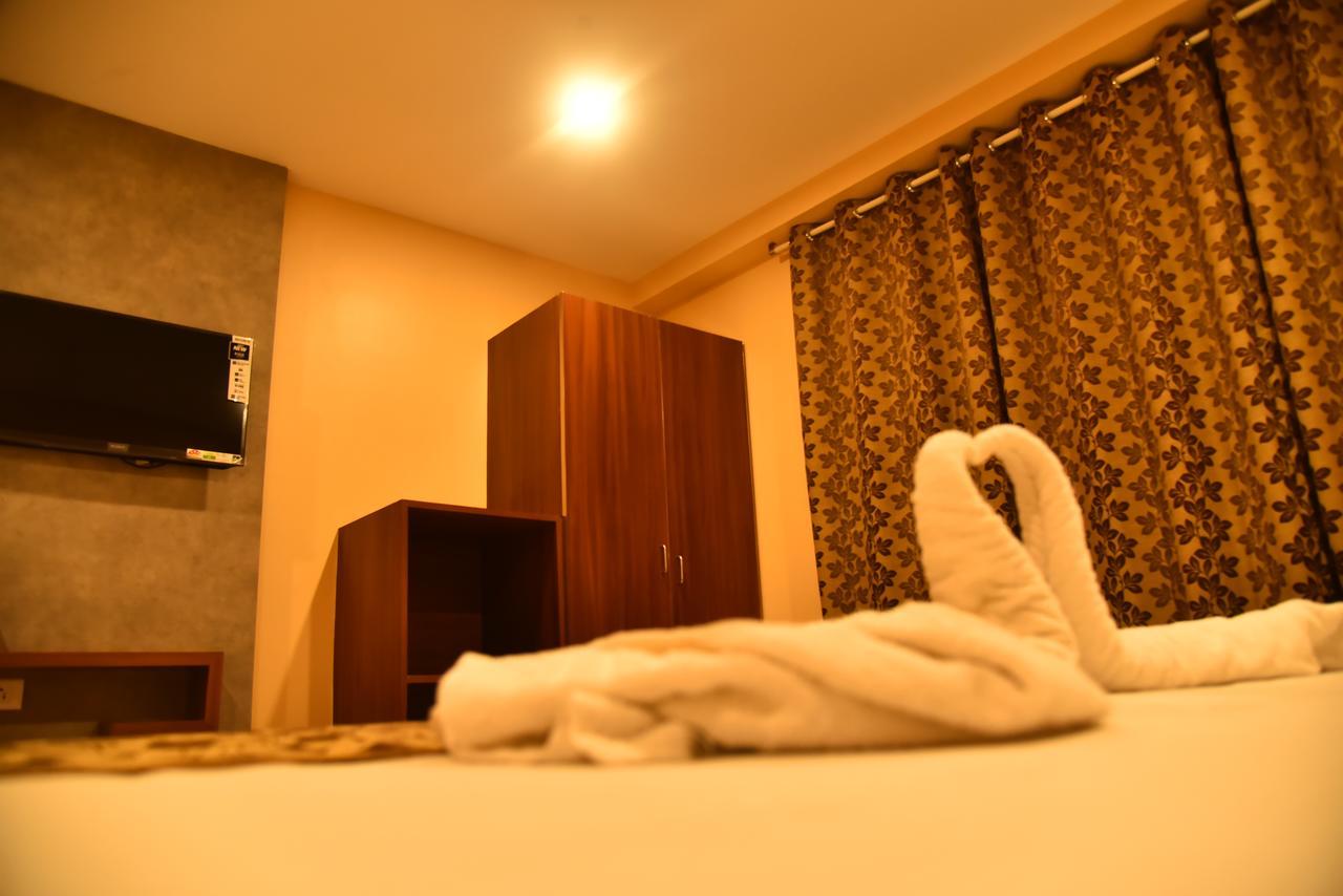Hotel Four Seasons Velankanni Ngoại thất bức ảnh