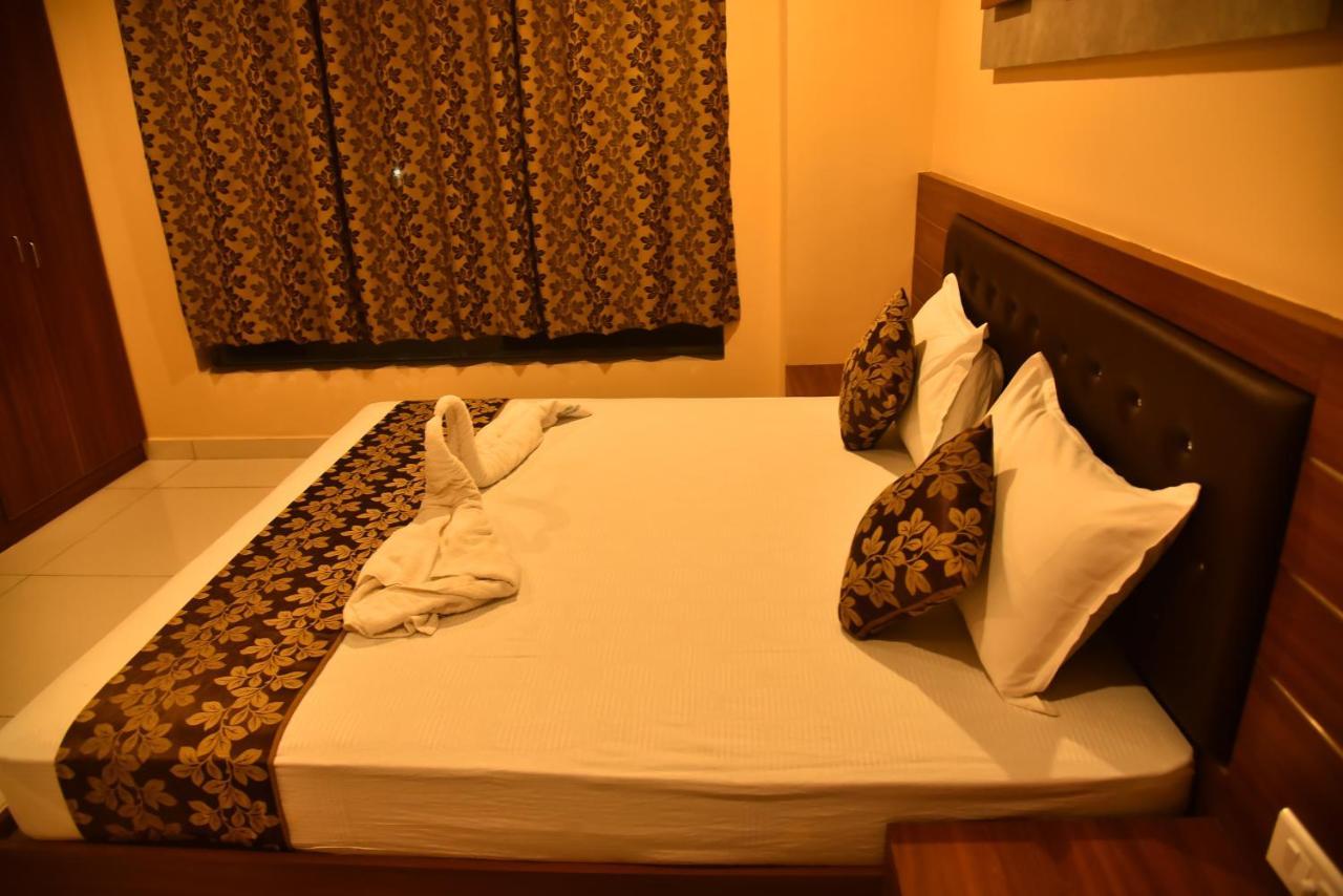 Hotel Four Seasons Velankanni Ngoại thất bức ảnh