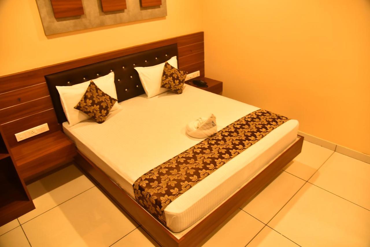 Hotel Four Seasons Velankanni Ngoại thất bức ảnh
